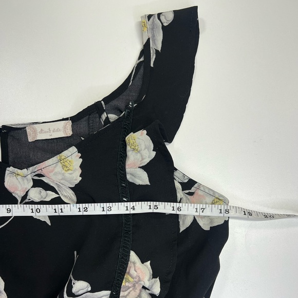 Altar’d State Dark Floral Wide Leg Sleeveless Jumpsuit Size Medium - Picture 9 of 12